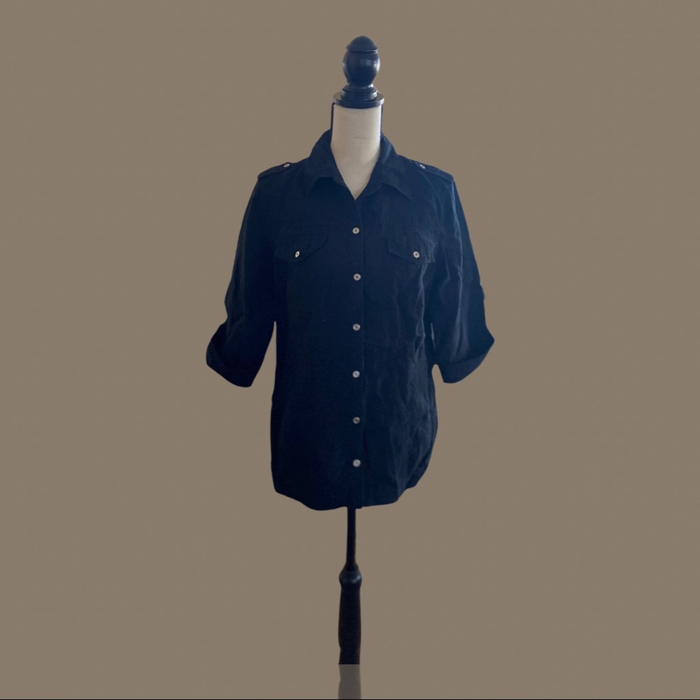 Black Quarter Sleeve Button Down